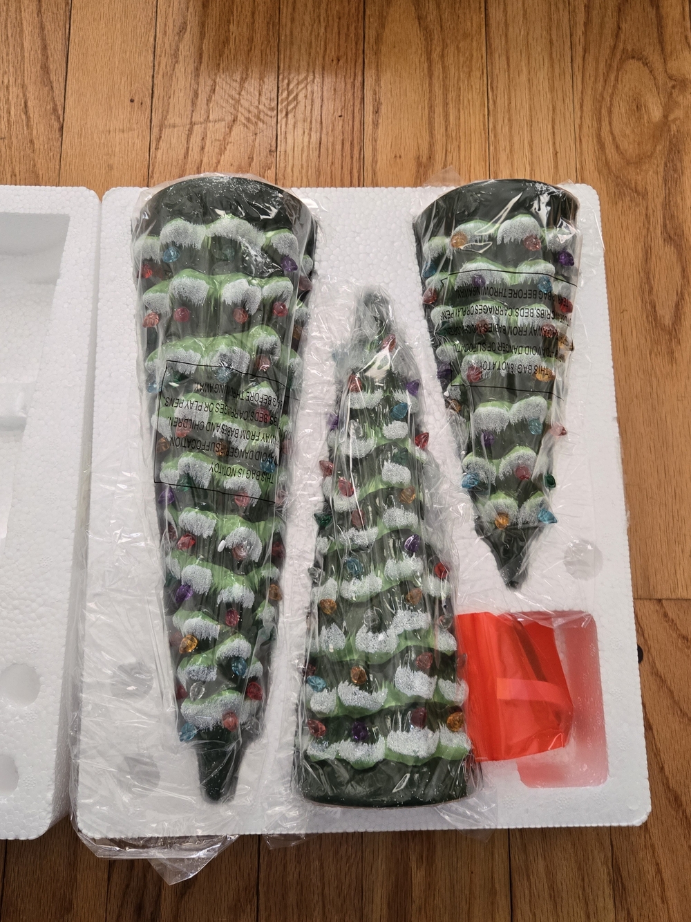 3 PC. Set 8/10/12" Ceramic Christmas Trees With Snow Tips Pre-Lit with Lights - Picture 2 of 5